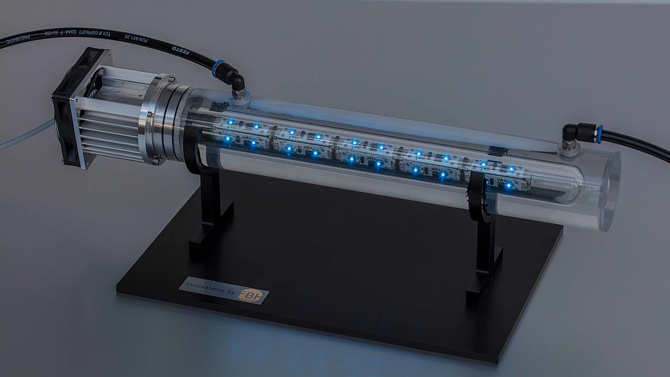 Foto eines Demonstrators eines UV-C LED Moduls zur Wasserdesinfektion